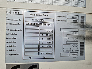 Kögel SN24 Standard Új ponyva és gumik !!