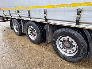 Kögel SN24 LowDeck bogi