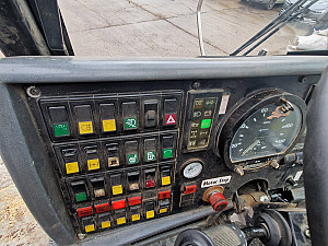 Demag 4X4 önjáró daru 25T