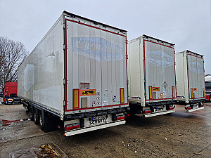 Schmitz SCB szigetelt alu doboz dupla bogi Varios