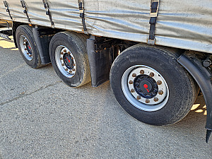 Kögel SN24 LowDeck bogi