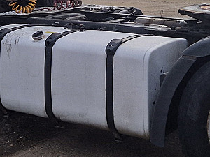 Scania Alu üzemanyag tartály 700L